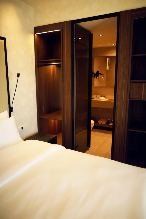 Hotel Kalos Будва Екстер'єр фото